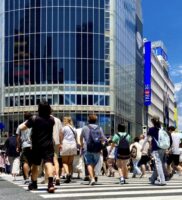 高齢者や外国人の入居者を受け入れる！賃貸オーナーが知るべきメリットと注意点